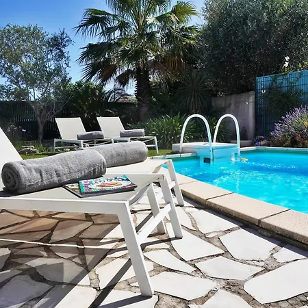 Rafalenadjan, Ideal Fuer Familien, Eigener Pool, Schoene Terrasse, Eigener Parkplatz By Riviera Homelife Management Vakantiehuis Saint-Raphaël